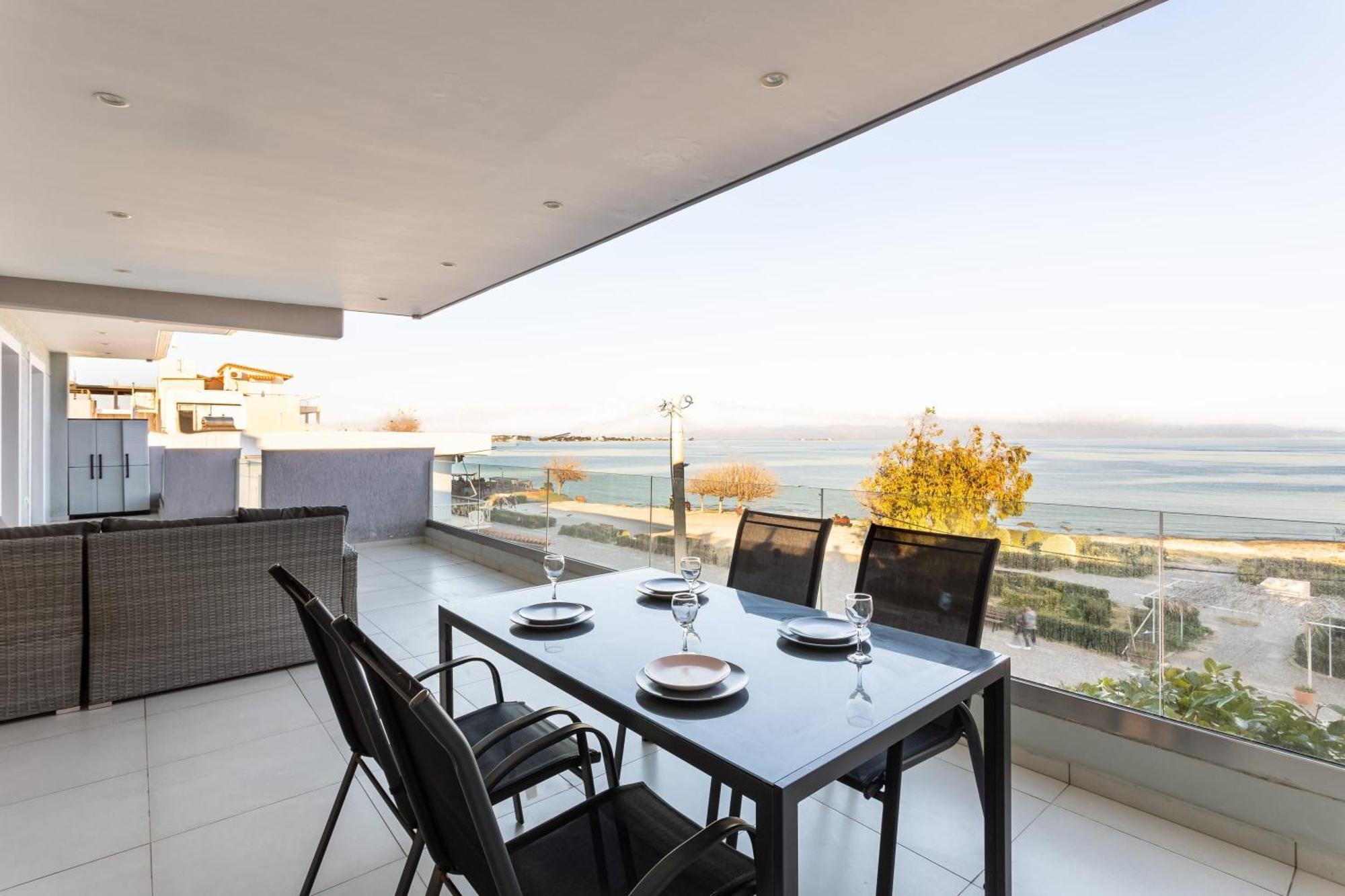 Beachfront Artemida Retreat - Peony Seabreeze Gem Exterior foto